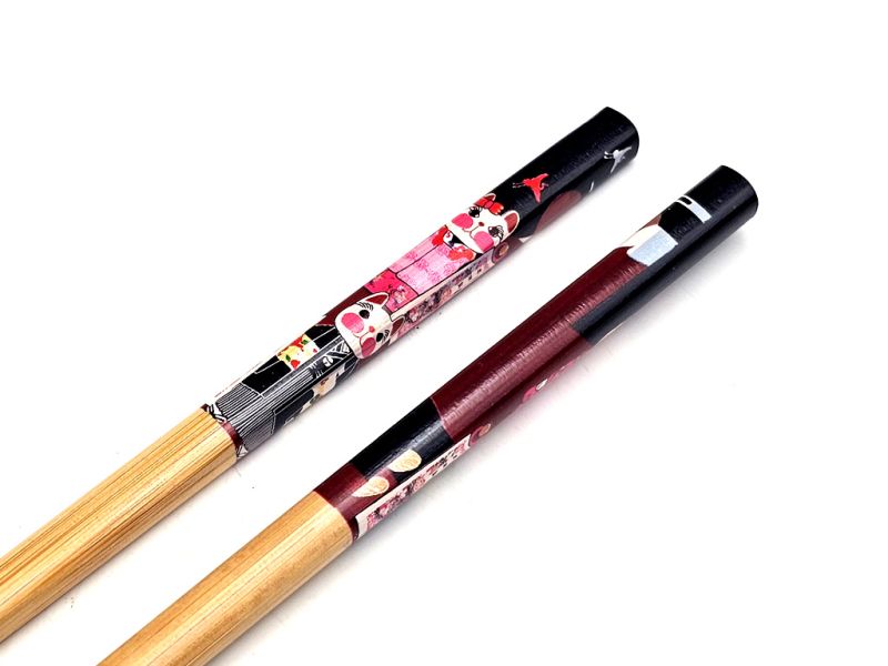 Cliquez sur la vignette pour agrandir et survolez la photo pour zoomer Baguettes Japonaises en Bambou Maneki-neko - Paire Décorée Traditionnelle - 23 cm 3