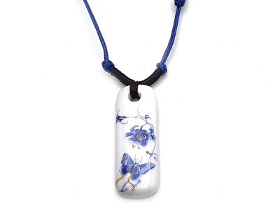 Bijoux Céramique - Collection Blanc Bleu - Collier - Chine - Fleur et papillon Bijoux Céramique - Collection Blanc Bleu - Collier - Chine - Fleur et papillon
