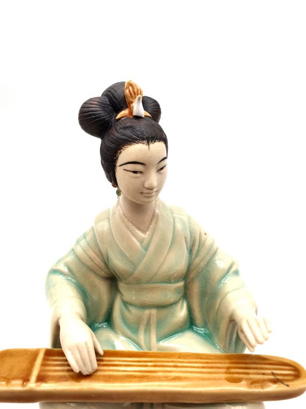 Biscuit de Porcelaine - Statue Céramique - La musicienne - Guzheng 2