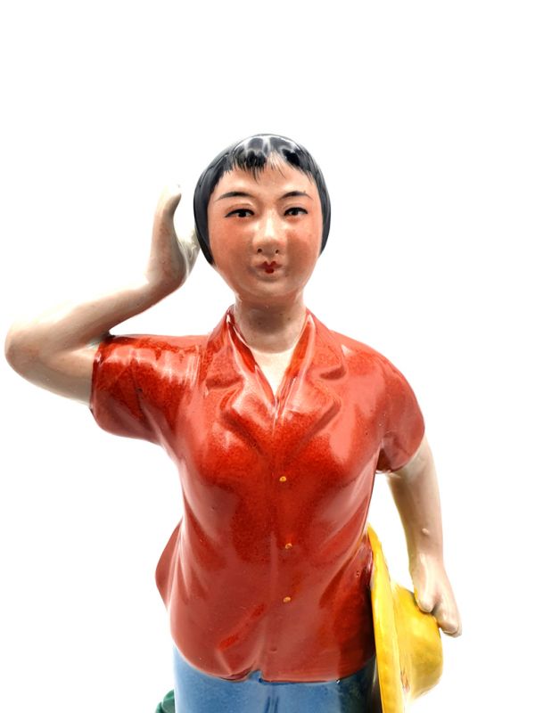 Biscuit de Porcelaine - Statue Céramique - Révolution culturelle - la paysanne 2