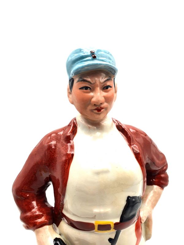 Biscuit de Porcelaine - Statue Céramique - Révolution culturelle - Le policier 2
