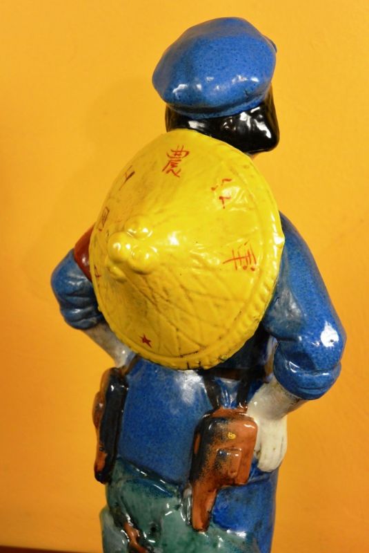 Biskuitporzellan aus China Weiblicher Soldat 5