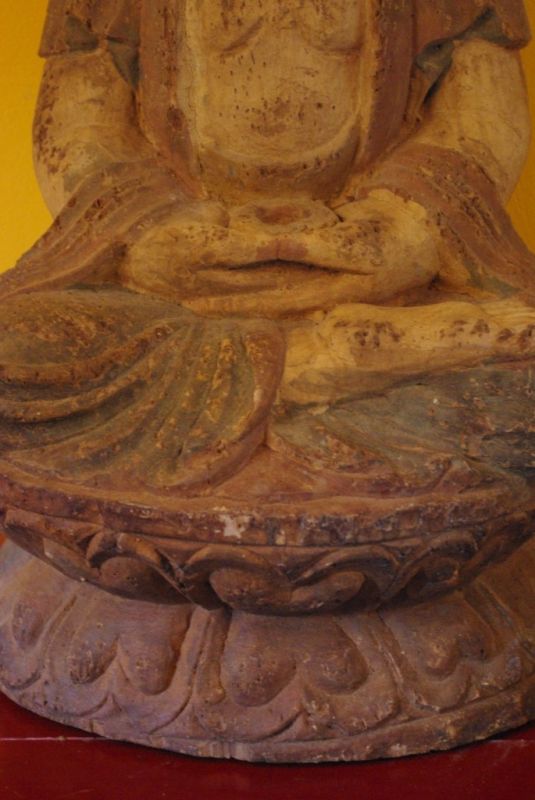 Bodhisattva statue in wood 2