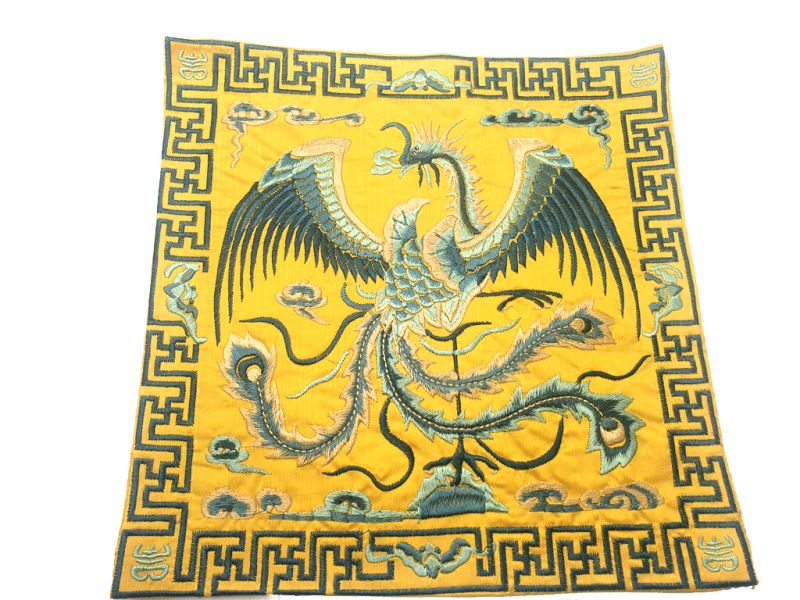 Bordado Chino - Cuadrado Ancestro - Emblema - Oro - ave del paraíso 1