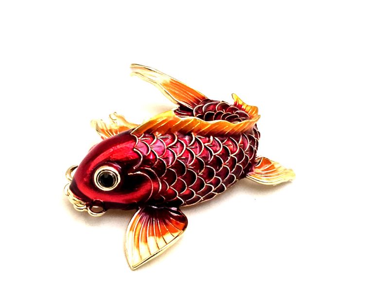 Broche chinoise porte-bonheur – Poisson rouge symbole de prospérité