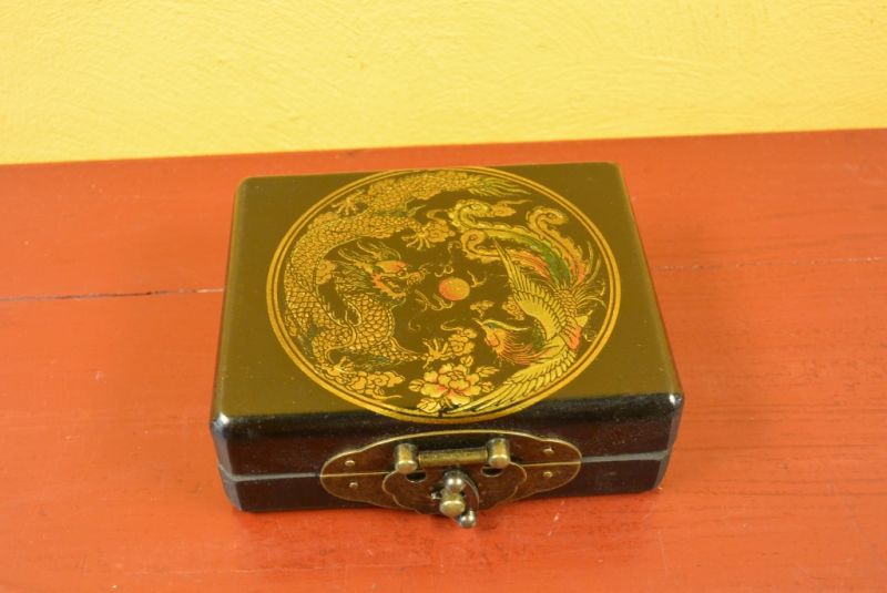 Caja Pequeña China negro con un dragón y ábaco de madera 3