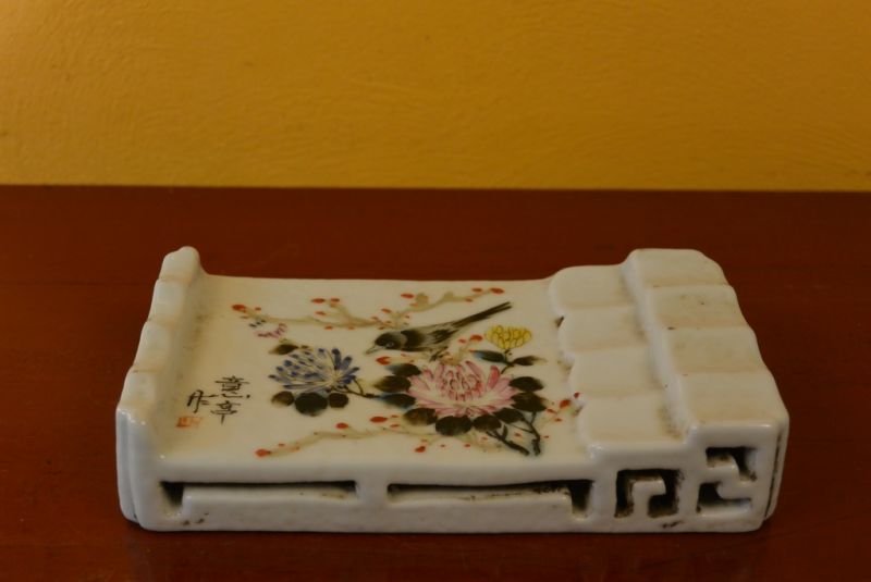 Calligraphy Set Brushes holder in porcelain 2