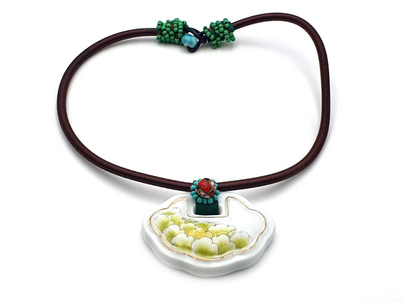 Ceramic Necklace Flower of Japan Green 2