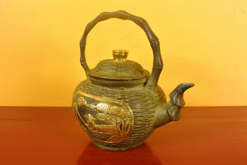 China teapot 1