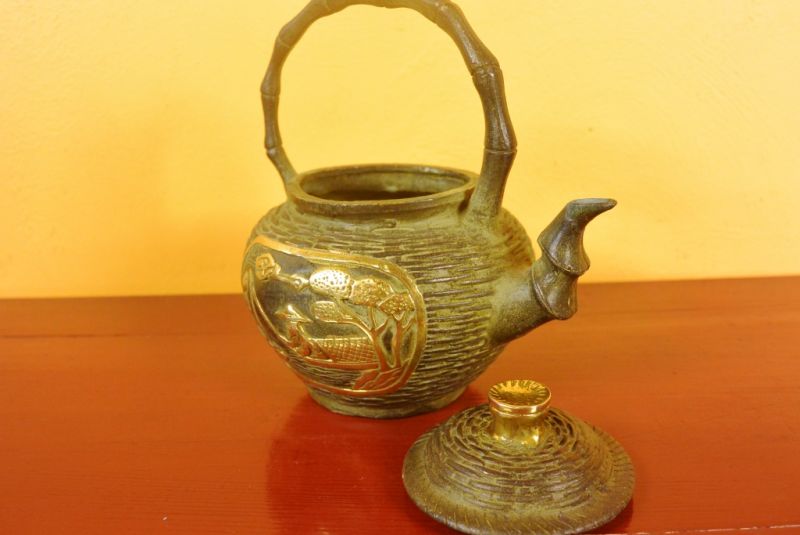 China teapot 3