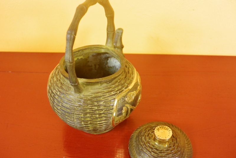 China teapot 5