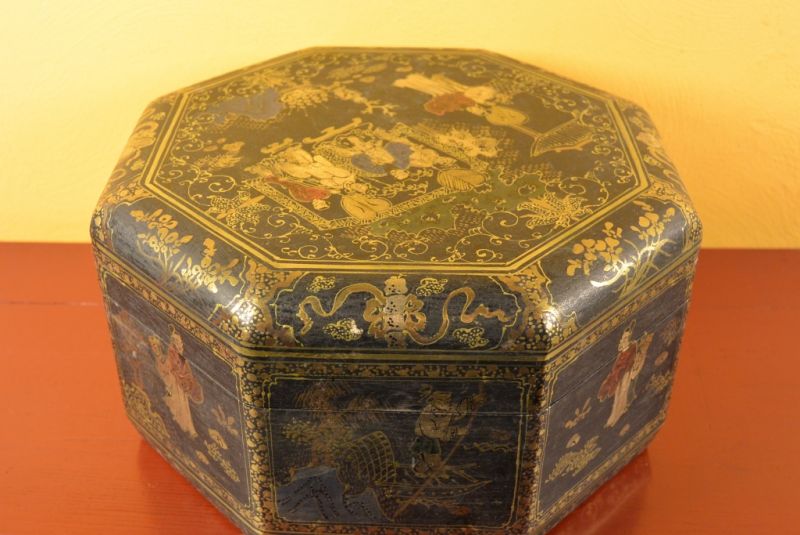Chinalack-Box Schwarz und Gold 3