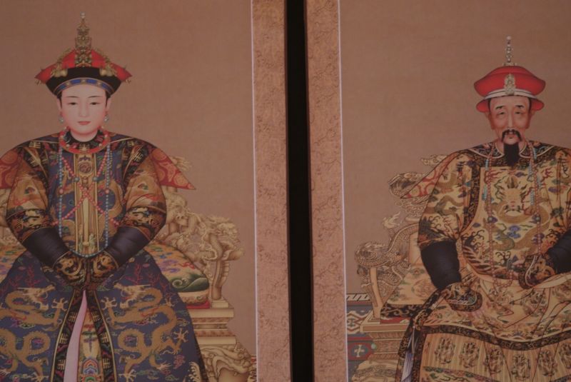 Click thumbnail to enlarge and hover over the picture to zoom Chinese ancestor couple KangXi emperor 2