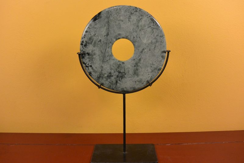 Click thumbnail to enlarge and hover over the picture to zoom Chinese Bi Disk in Jade Stone 3