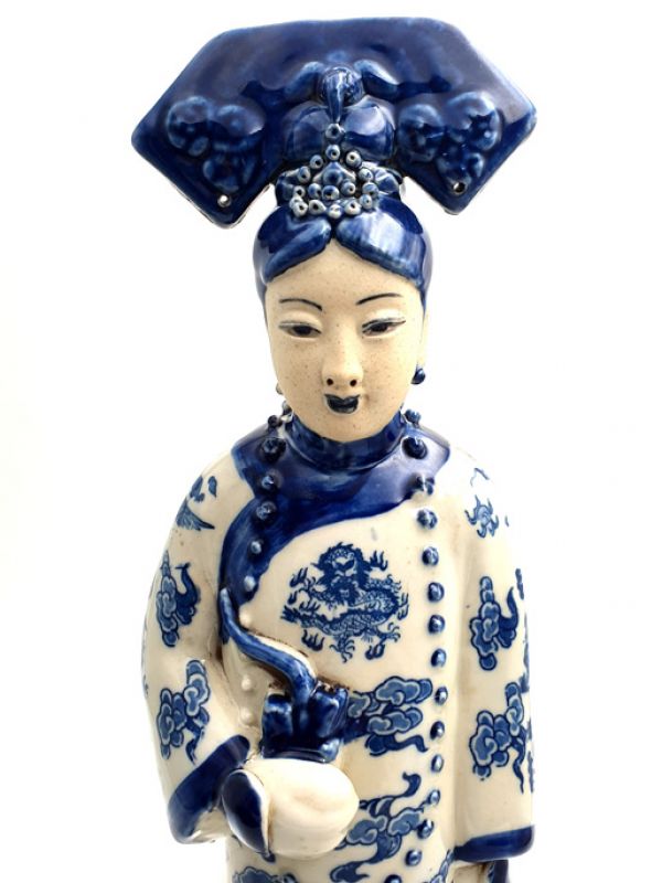 Chinese Blue White Empress Porcelain Statue - Opium pipe 2