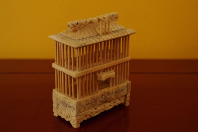 Chinese bone crickets cage with small dragons 1