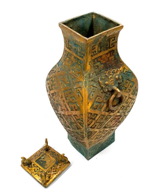 Chinese box in gilt bronze 5
