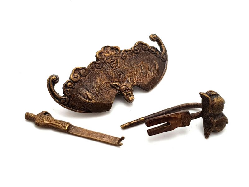 Chinese Brass padlock Bat from China 3