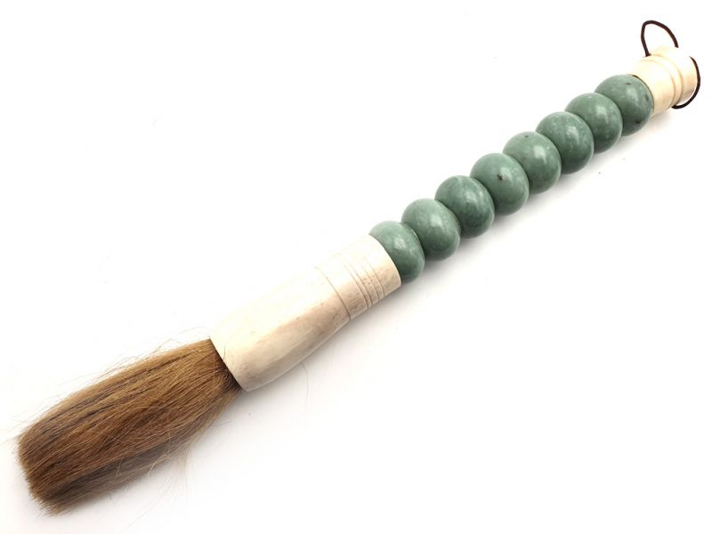 Chinese Brush in Stone Round Jade 1