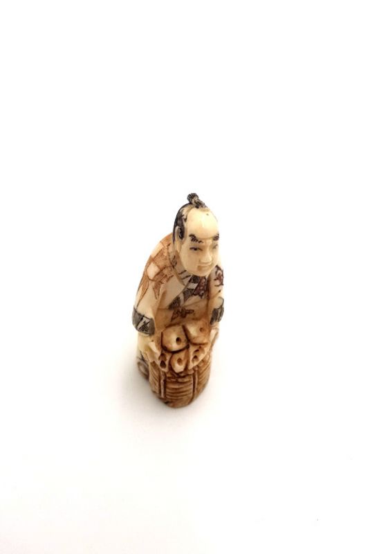 Chinese Buffalo Bones Netsuke - Chinese peasant 1