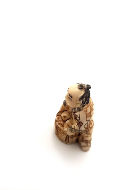 Chinese Buffalo Bones Netsuke - Chinese peasant 3