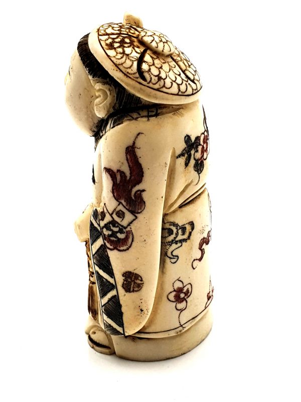 Chinese Buffalo Bones Netsuke - The Japanese peasant 3