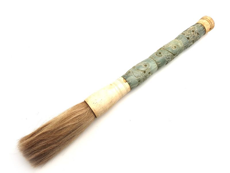 Chinese Calligraphy Brush in Stone Jade carved 1