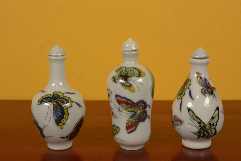 Chinese Chinese SnuffBottles Lot Butterflies 3 5