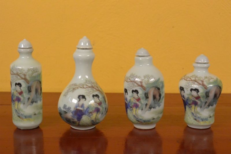 Chinese Chinese SnuffBottles Lot Court lady 1 1