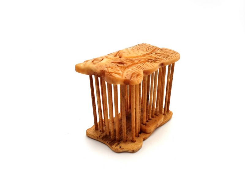 Chinese cricket cage in bone Bird 3