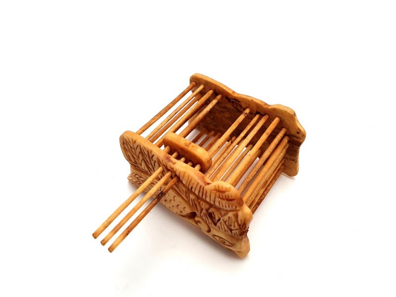 Chinese cricket cage in bone Bird 4