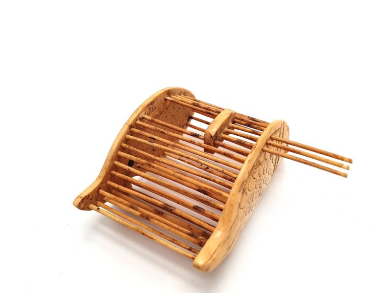 Chinese cricket cage in bone Fish 5