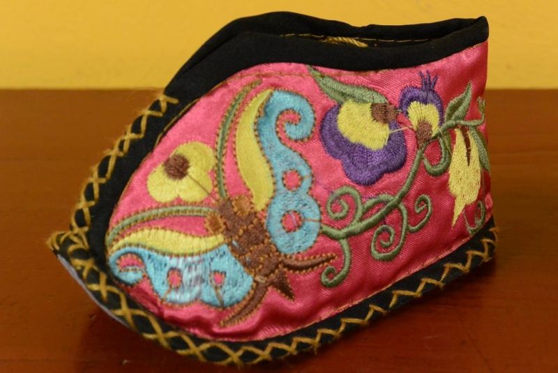 Chinese Embroidery - Miao Baby Slippers - Butterfly - Pink 2