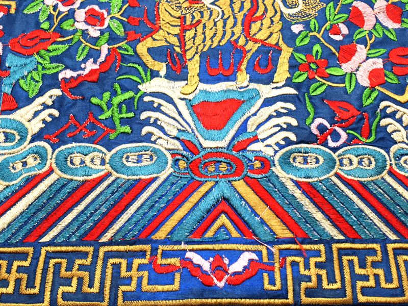 Chinese Embroidery - Square Ancestor - Emblem - Foo Dogs 3