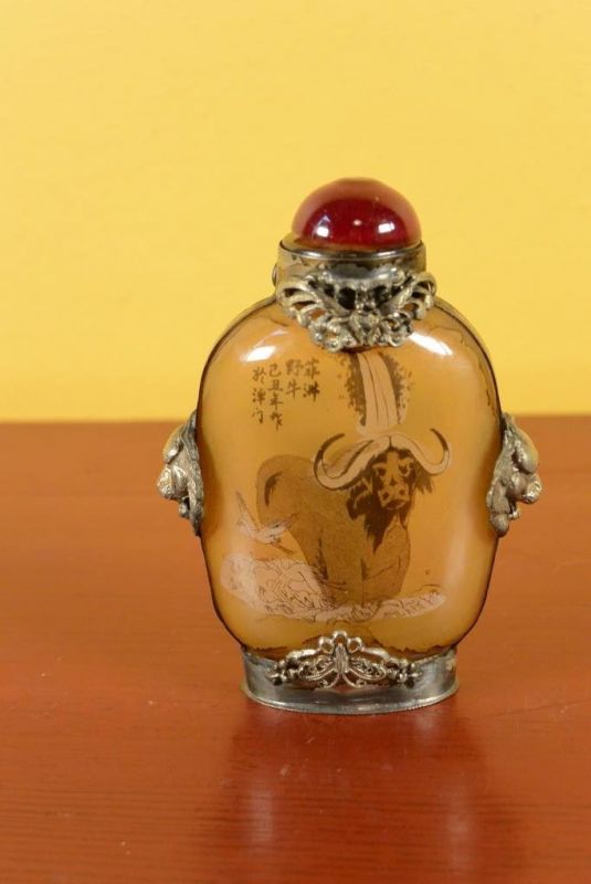 Chinese Glass Snuff Bottle Elephant 3