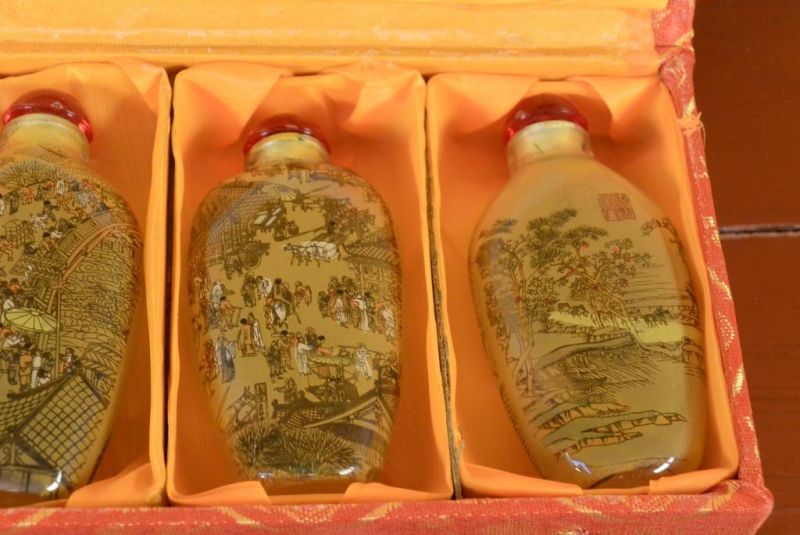 Chinese Glass SnuffBottles Lot - Bridge over the river 4