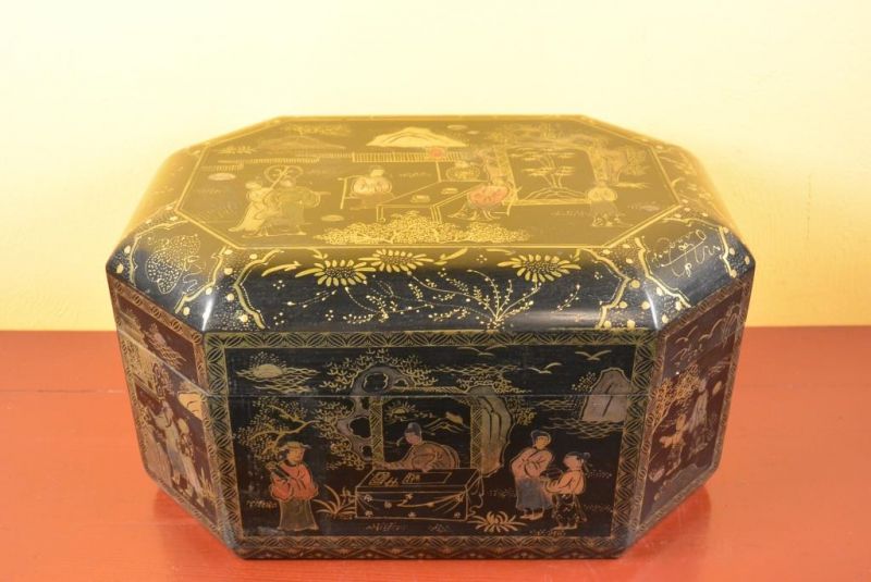 Chinese lacquer box - Black and gold 4 1