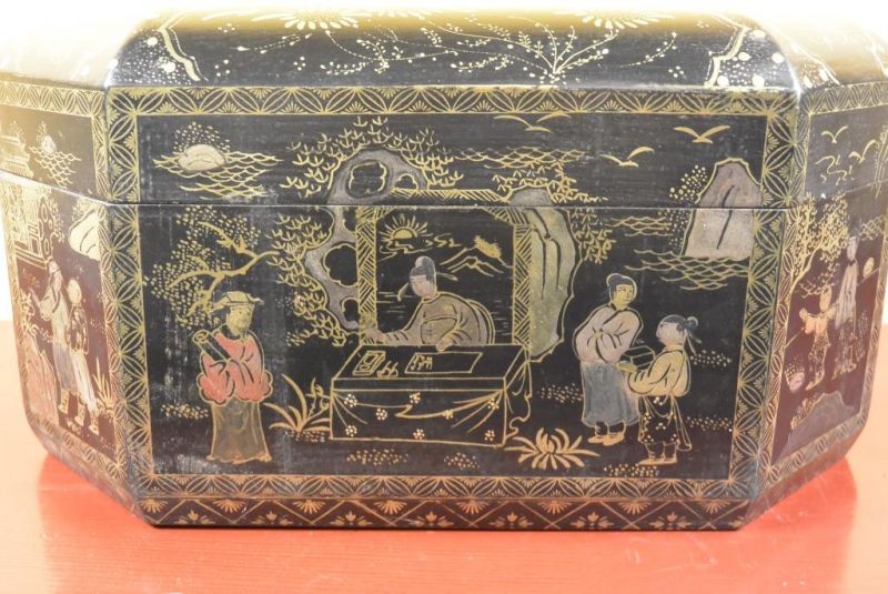 Chinese lacquer box - Black and gold 4 2