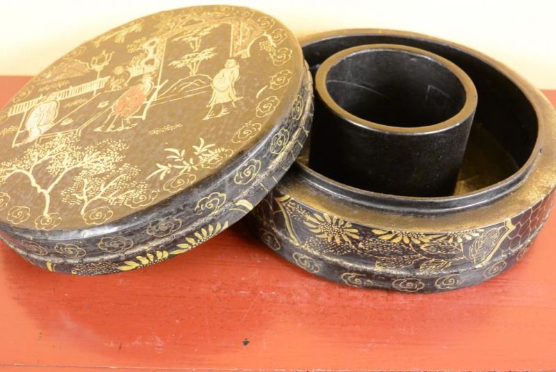 Chinese lacquer box - Black and gold 5