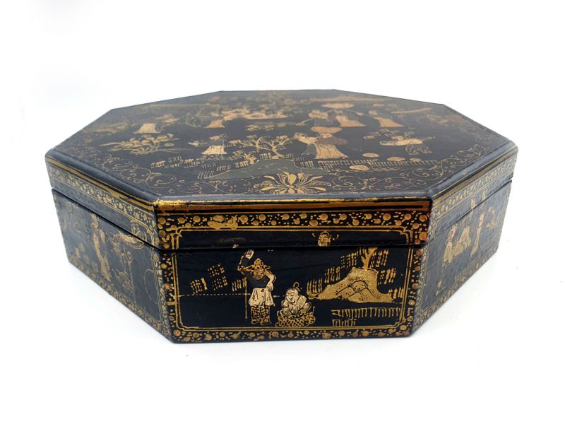 Chinese lacquer box - Black and gold 2