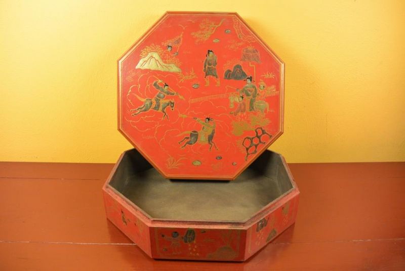 Chinese lacquer box - Red and gold 2 3