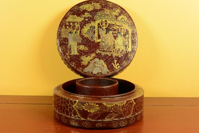 Chinese lacquer box - Red and gold 5