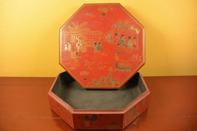 Chinese lacquer box - Red and gold 3