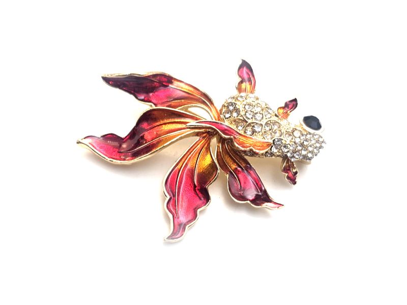Chinese lucky brooch – Golden fish with red fins 4
