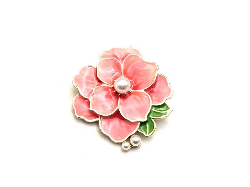 Chinese lucky brooch – Pearl pink flower symbol of gentleness 1
