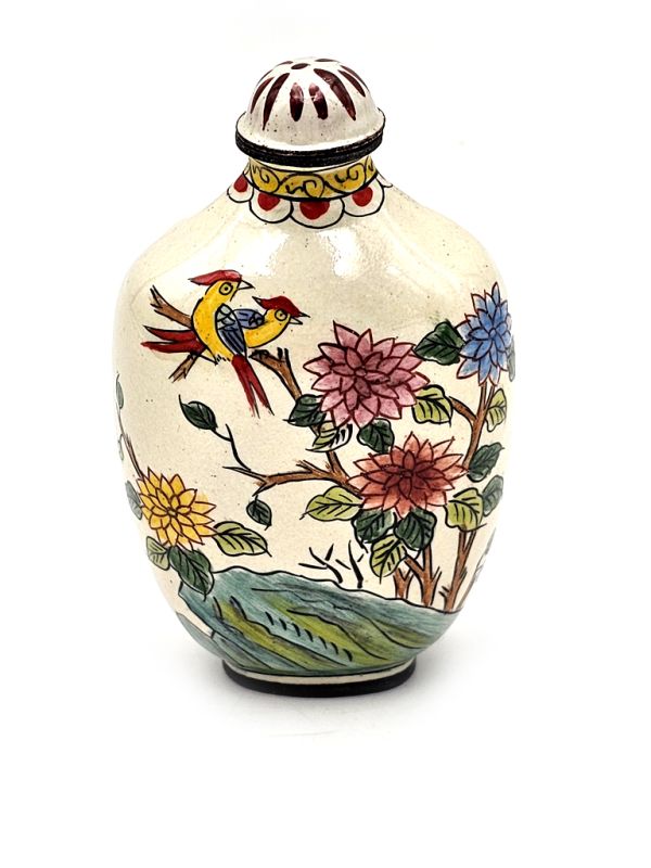 Chinese metal snuff bottles - Birds and butterflies 1