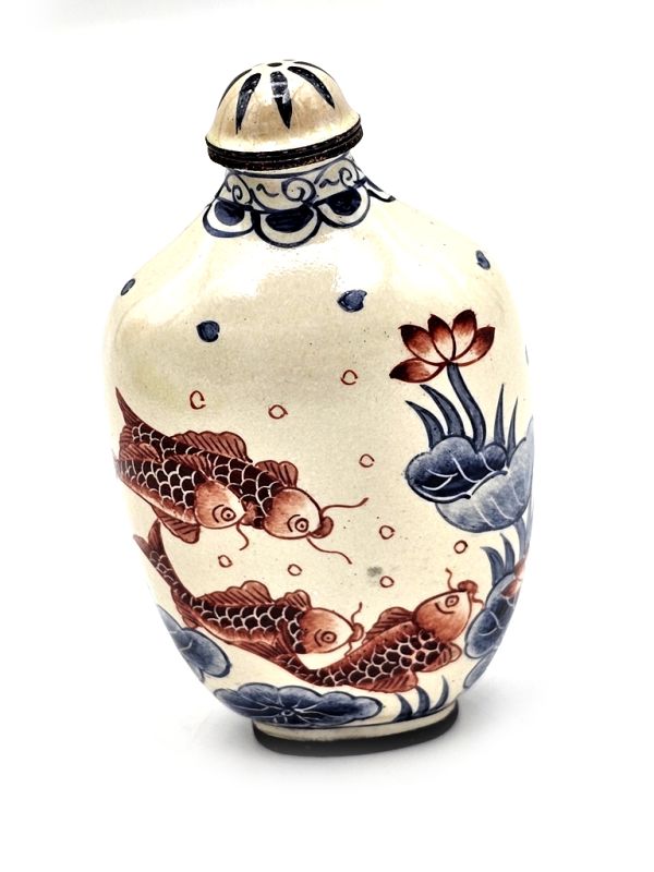 Chinese metal snuff bottles - The fish 2