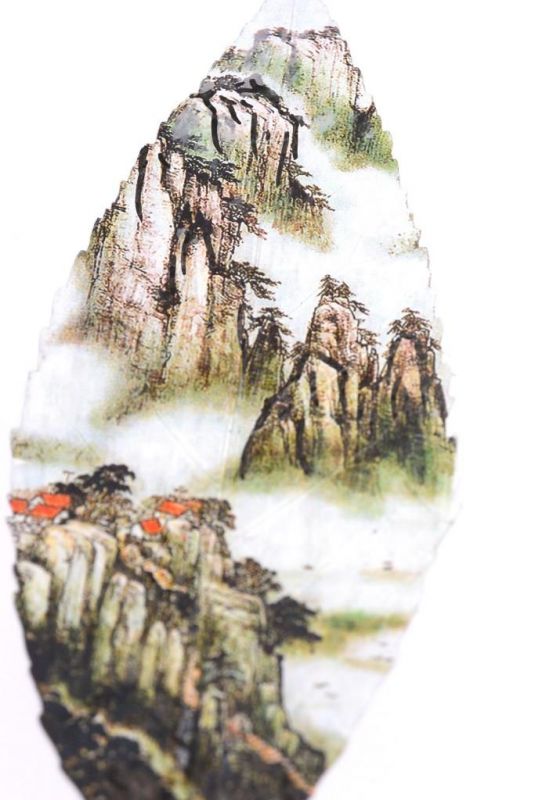 Chinese painting on tree leaf - Chinese mountains 3