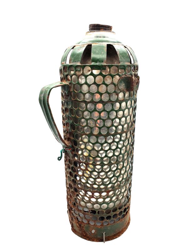 Chinese popular object - Chinese thermos surrounded by metal 1