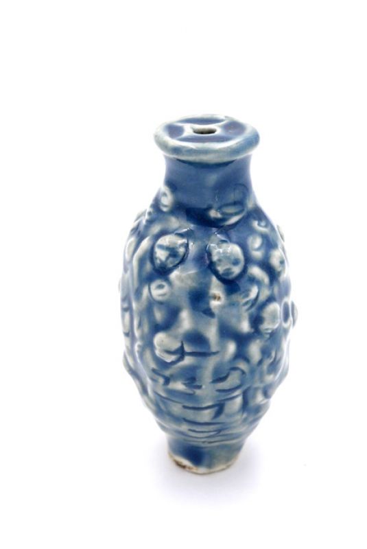 Chinese Porcelain Snuff Bottle 2